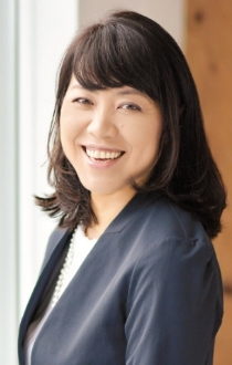 学部長　阪田 真己子